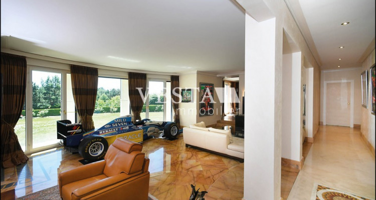 EXCLUSIVITY | Property on the golf course of Lausanne image 6