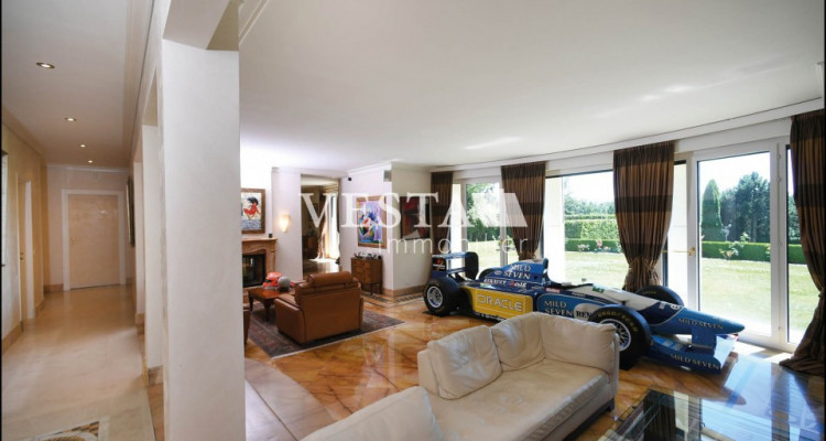 EXCLUSIVITY | Property on the golf course of Lausanne image 7