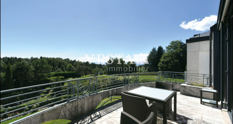 EXCLUSIVITY | Property on the golf course of Lausanne image 15