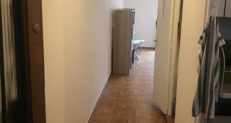 Appartement de 2 pièces situé à Genève. image 2