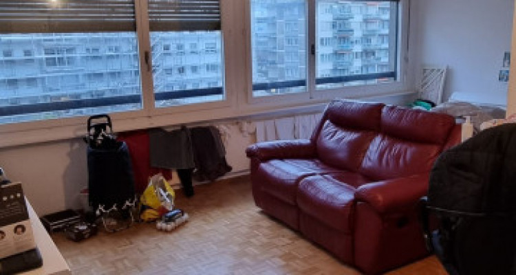 Magnifique appartement 4 pièces,Rue Chabrey  Proche des commerces et des commodités. image 1