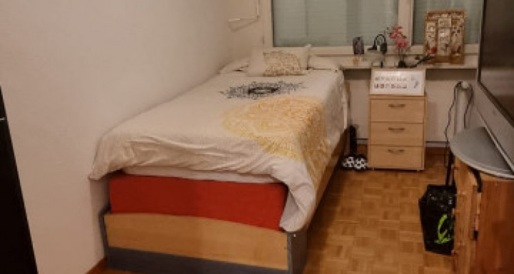 Magnifique appartement 4 pièces,Rue Chabrey  Proche des commerces et des commodités. image 4