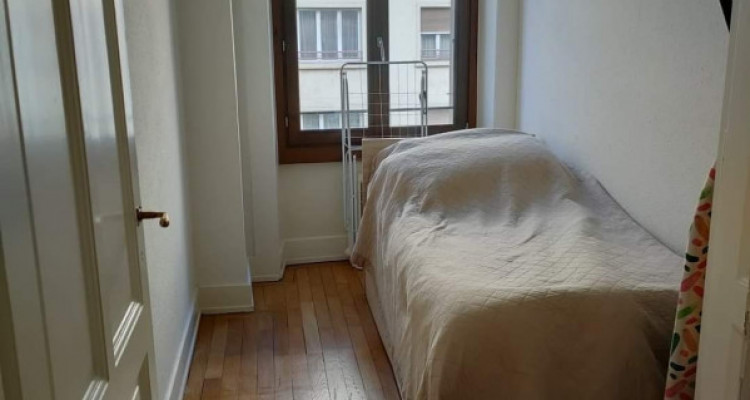 Magnifique appartement 4 pièces Eaux-Vives Rue Cherbuliez  Proche des commerces et des commodités. image 4