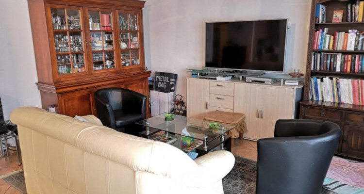 A saisir ! Bel appartement au rez-jardin image 2