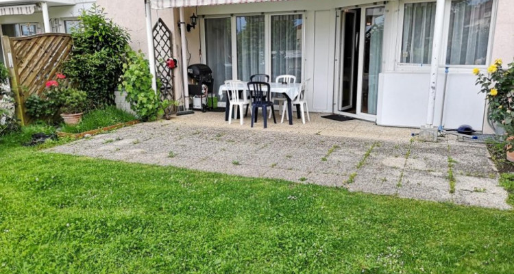 A saisir ! Bel appartement au rez-jardin image 3