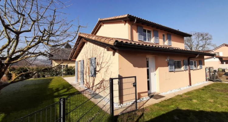 Belle maison familiale de 6.5 pièces, style provençal image 1