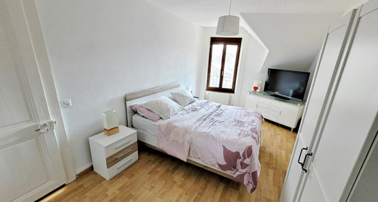 Magnifique appartement attique de 4,5 pièces / jacuzzi / balcon image 3