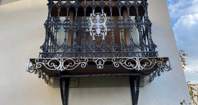 Ferme spacieuse à rénover dans un cadre champêtre avec manège équestre image 7