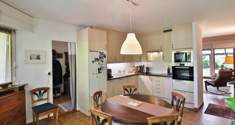 Belle et lumineuse maison contigüe à Lully image 4