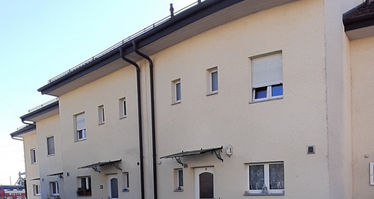 Maison mitoyenne de 4 chambres à Gland image 1