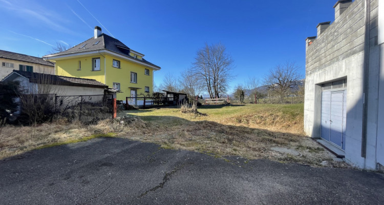 GRUNDSTÜCK W3B MIT 2 GARAGEN UND EINER WERKSTATT image 3