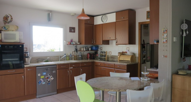 CONFORTABLE MAISON A BOSSEY, BELLE VUE SUR LE JET DEAU ET ENVIRONS image 7