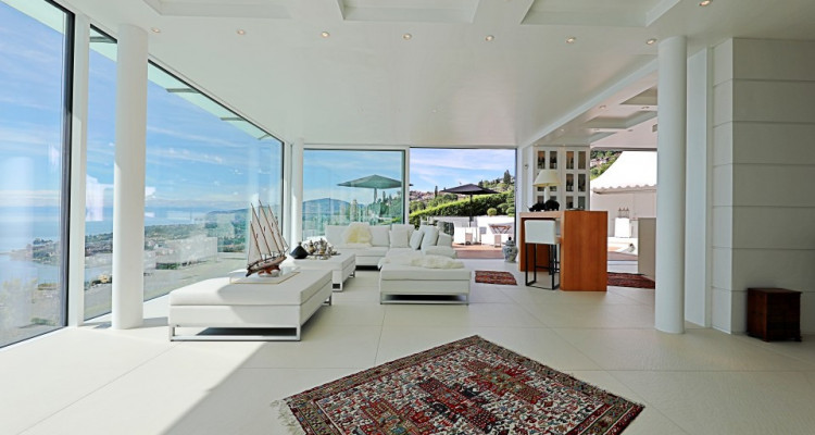 Splendide maison darchitecte de 300m2 avec vue incroyable sur le lac  image 7