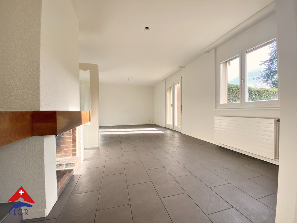 Magnifique villa jumelée avec jardin 7 pièces 150 m2 à PregnyChambésy