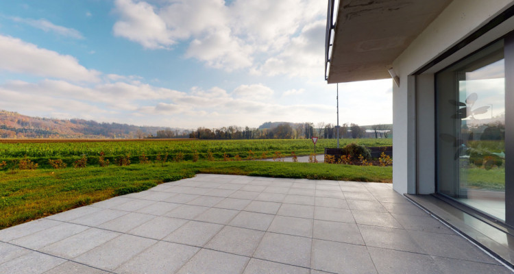 Un grand jardin donnant sur la campagne (Reprise dhypothèque) image 2