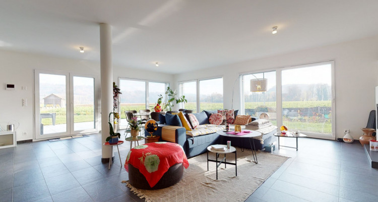 Un grand jardin donnant sur la campagne (Reprise dhypothèque) image 3