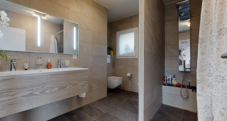 Un grand jardin donnant sur la campagne (Reprise dhypothèque) image 11