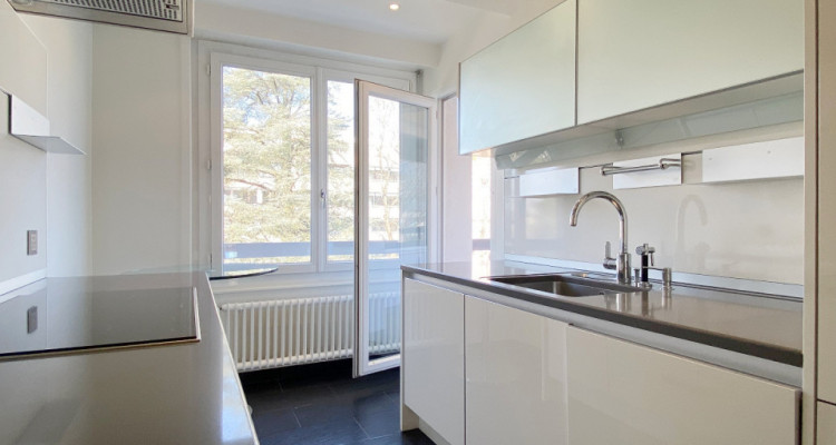 Magnifique 7 pièces au coeur de Florissant image 2