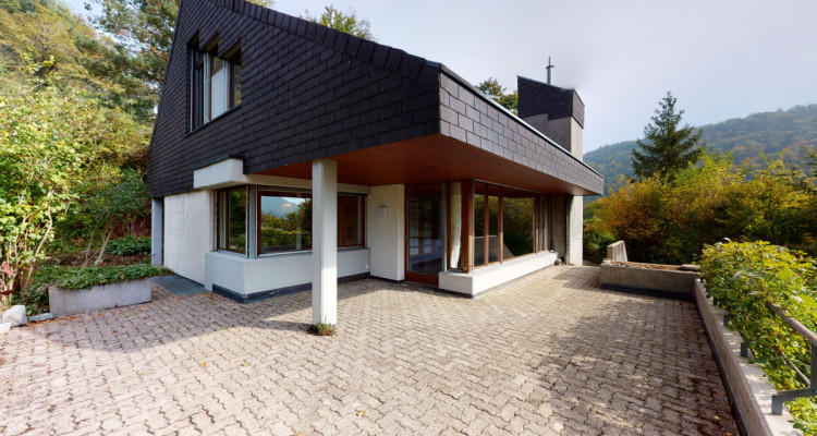 Seltene Gelegenheit: 9.5-Zimmer Zwei-Generationenhaus image 1