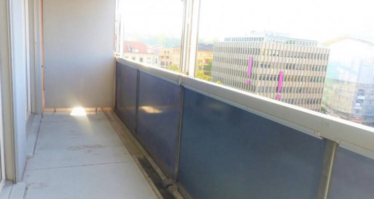 Appartement rénové de 4P rue des Battoirs. image 1