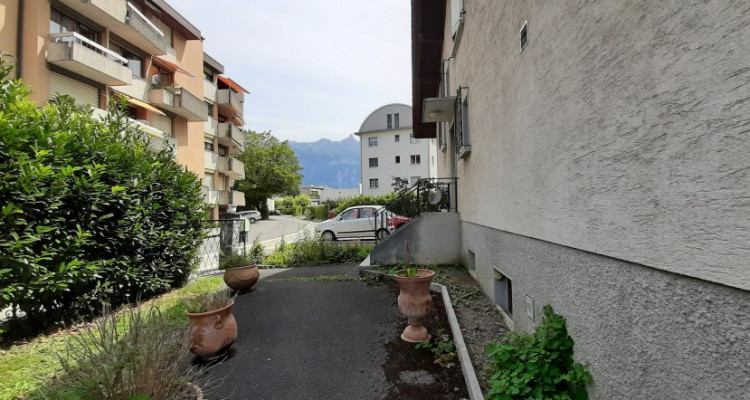 C-Immo vous propose une villa de 2 appartements sur Monthey image 2