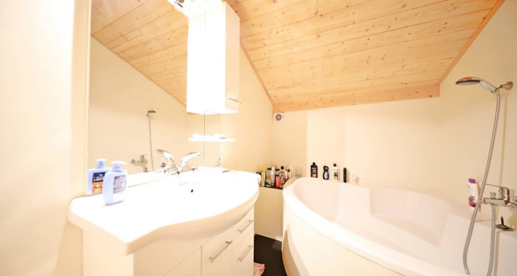 Superbe chalet individuel avec vue imprenable image 17