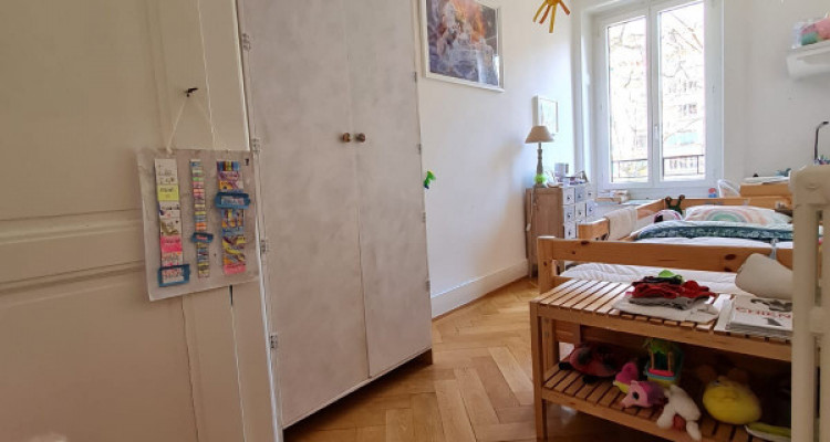 Agence de Relocation. Appartement 6.5 pièces, Avenue Dumas 1e étage. Proche des commerces et des commodités. image 5