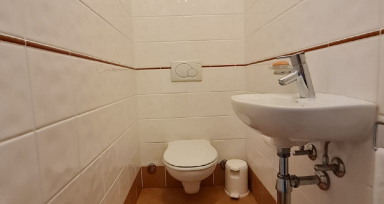 Agence de Relocation. Appartement 6.5 pièces, Avenue Dumas 1e étage. Proche des commerces et des commodités. image 12