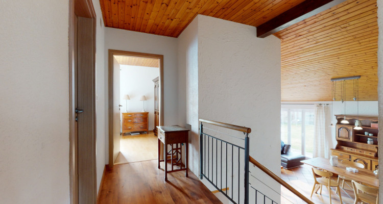 VISITES SUSPENDUES splendide villa avec vue et terrain avec potentiel image 10