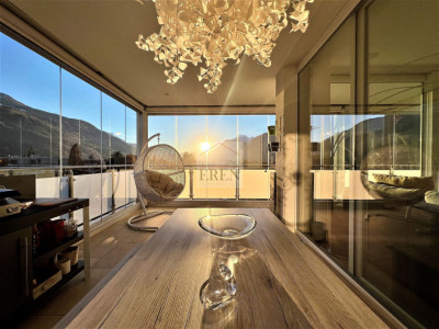 Lumineux attique - Loft 3,5 pièces aménageable selon vos souhaits avec terrasse panoramique sud-ouest de 44m2 image 1