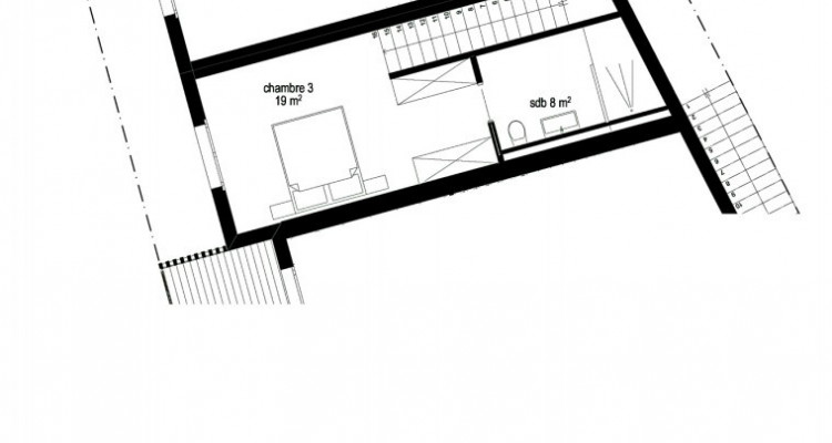FOTI IMMO - Beau duplex de 4,5 pièces avec terrasse/jardin. image 4