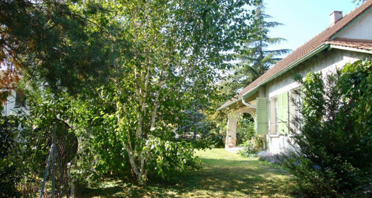 Grande maison individuelle avec charme image 8