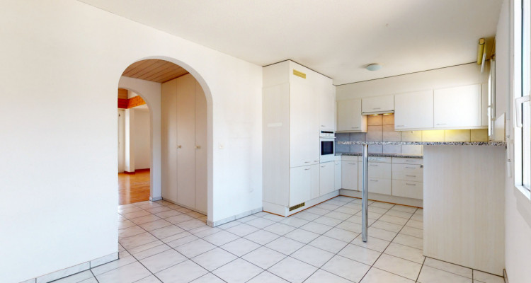 Charmante 4.5-Zimmer Dachwohnung mit grosser Galerie image 2