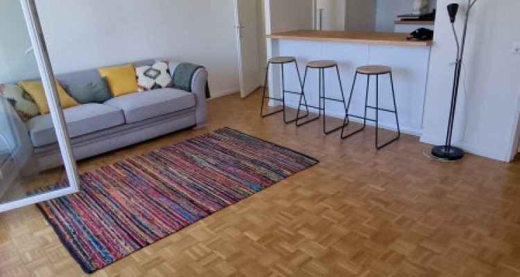 Très beau et moderne 3 pièces à Châtelaine avec grand balcon image 3