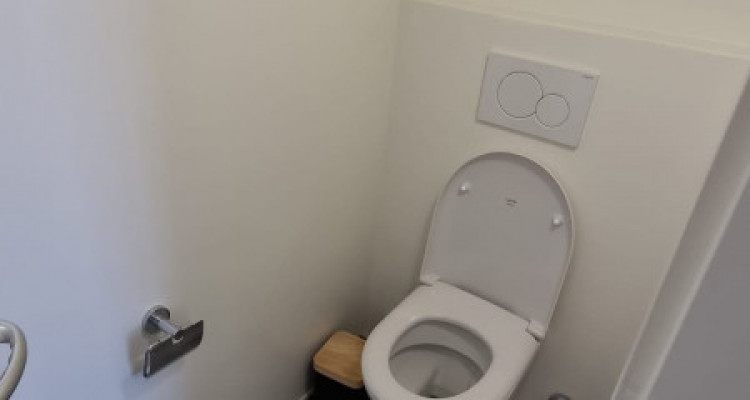 Très beau et moderne 3 pièces à Châtelaine avec grand balcon image 8