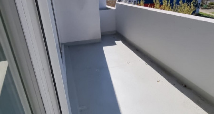 Très beau et moderne 3 pièces à Châtelaine avec grand balcon image 12