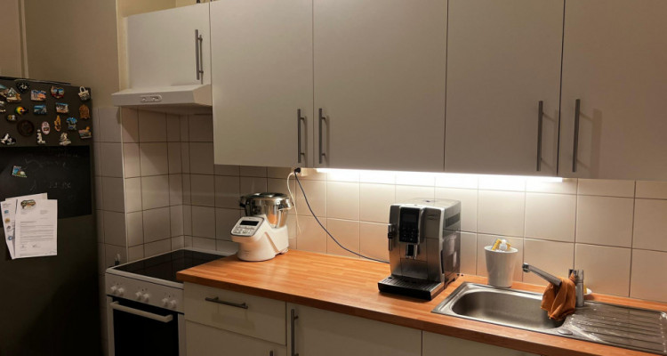 Agence de Relocation. Appartement 3.5 pièces, Rue Henri Mussard 2e étage. Proche des commerces et des commodités. image 6