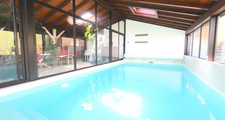  Villa individuelle de 5.5 pièces avec piscine intérieure et annexe indépendante de 150 m2 image 3