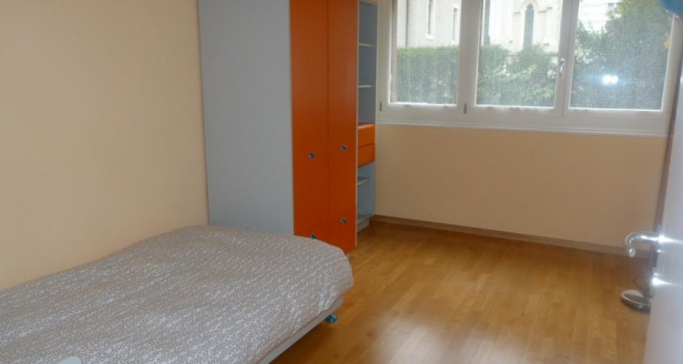 Bel appartement meublé de 5P au centre de Genève image 6
