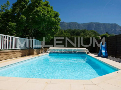Belle villa 6P avec piscine à Vessy image 1
