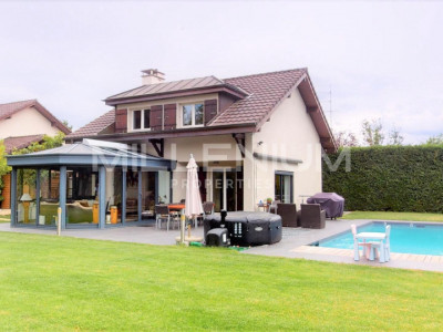 Belle maison avec piscine et appartement indépendant à Genthod image 1