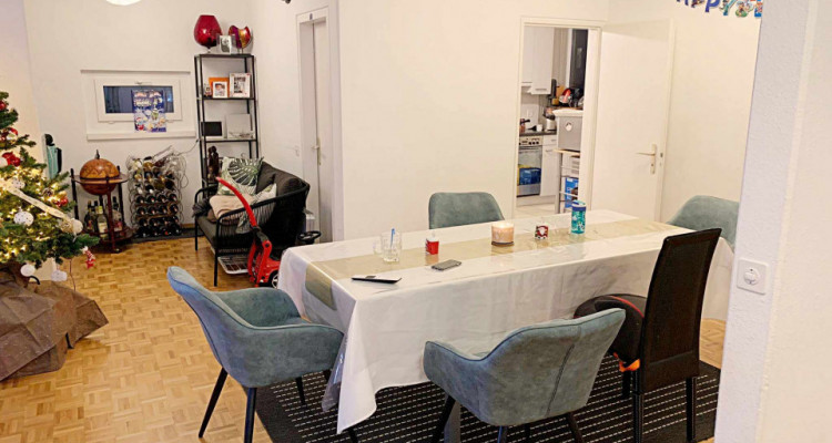 Bel appartement de 4.5 pièces // Balcon // Proche commodités image 1