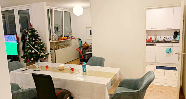 Bel appartement de 4.5 pièces // Balcon // Proche commodités image 2