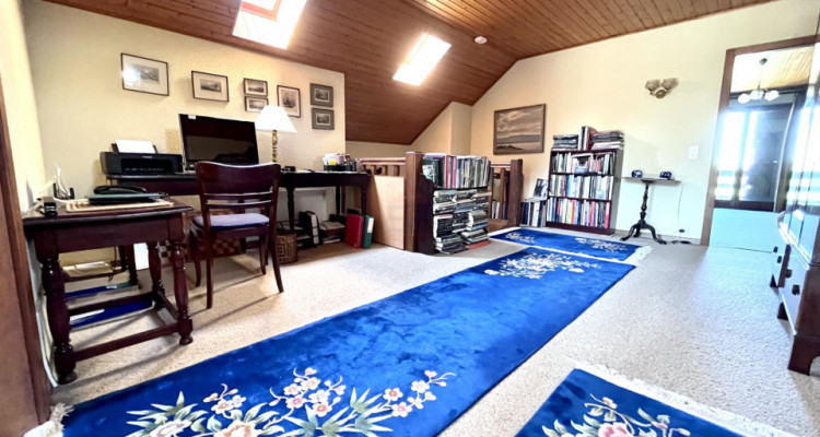 Magnifique maison vaudoise de 7 pièces avec jardin environnant image 7