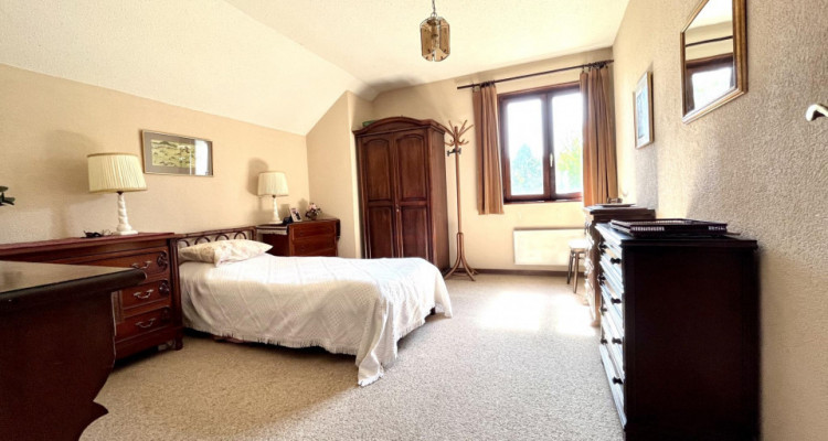 Magnifique maison vaudoise de 7 pièces avec jardin environnant image 9