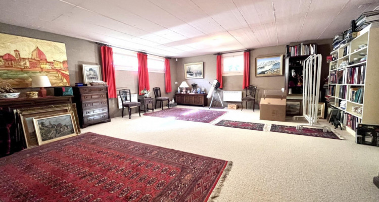 Magnifique maison vaudoise de 7 pièces avec jardin environnant image 12