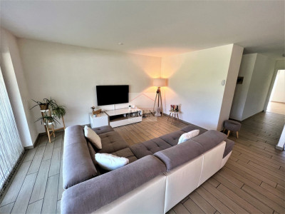 Appartement 3,5 pièces récent avec vue dégagée plein ouest image 4