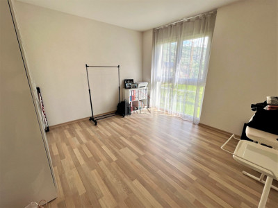 Appartement 3,5 pièces récent avec vue dégagée plein ouest image 7
