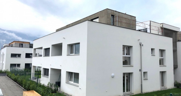 Appartement 3.5 pièces neuf 92 m2 avec parking souterrain à Vétroz image 2