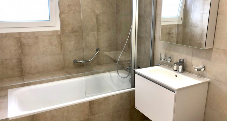 Appartement 3.5 pièces neuf 92 m2 avec parking souterrain à Vétroz image 5